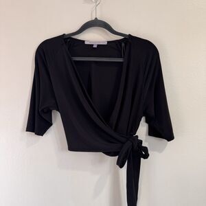 Luxe by Carmen Marc Valvo Shirt XL Black Wrap V-neck Belted Crop Jersey Stretch